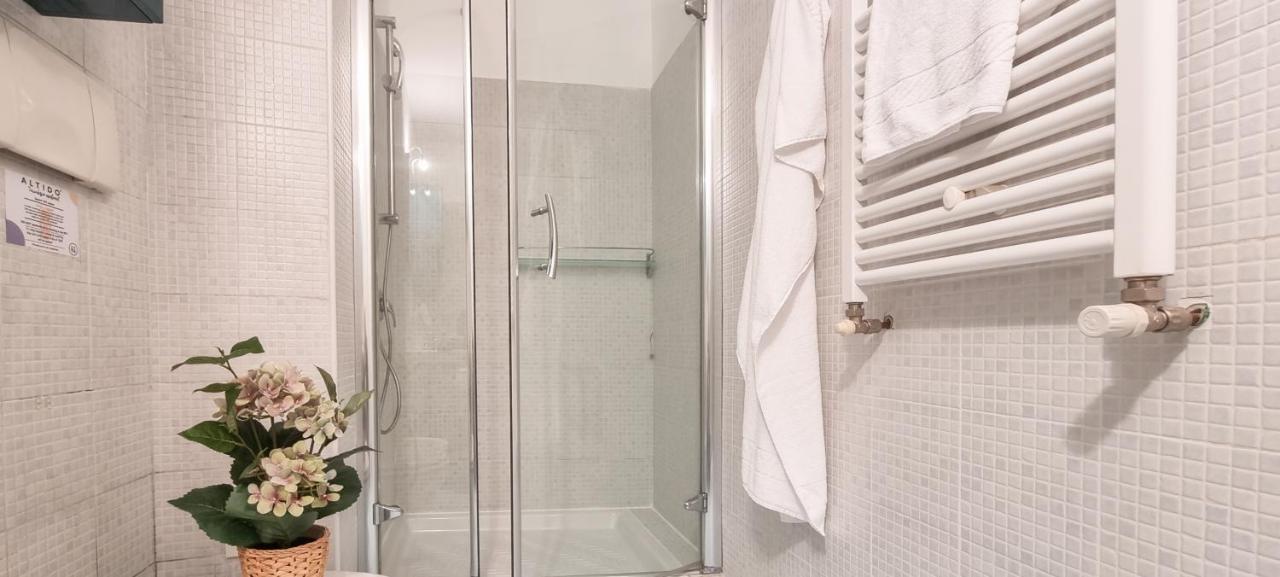 Apartamento Altido Trendy 1-Bed Flat, Easy Access To Centre Milán Exterior foto