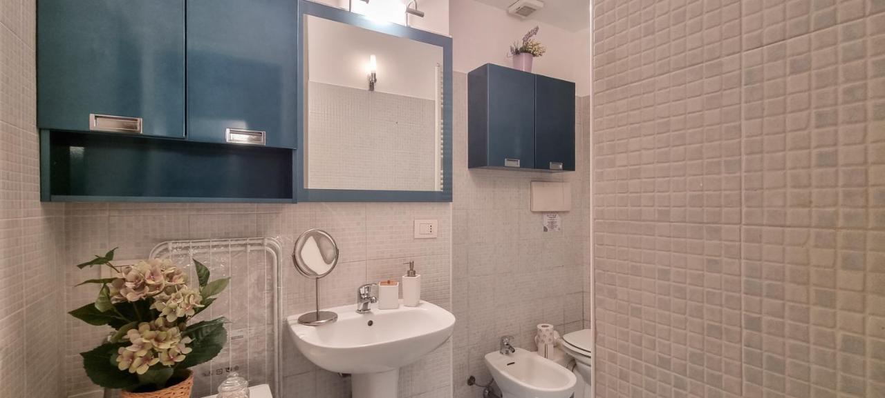 Apartamento Altido Trendy 1-Bed Flat, Easy Access To Centre Milán Exterior foto