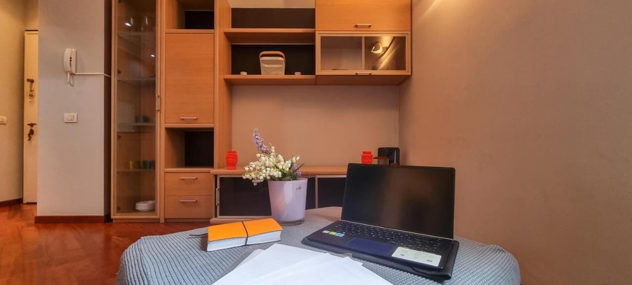 Apartamento Altido Trendy 1-Bed Flat, Easy Access To Centre Milán Exterior foto