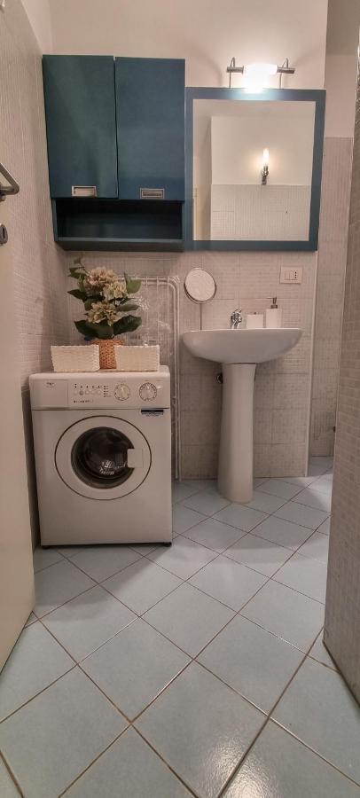 Apartamento Altido Trendy 1-Bed Flat, Easy Access To Centre Milán Exterior foto